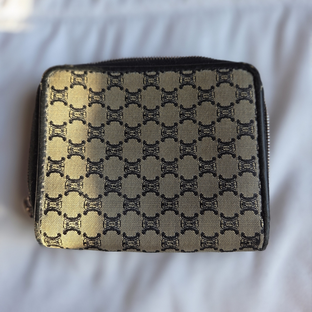 Authentic Vintage CELINE Macadam Pattern Round Zipper Vintage Bi-Fold Wallet - Picture 2 of 12